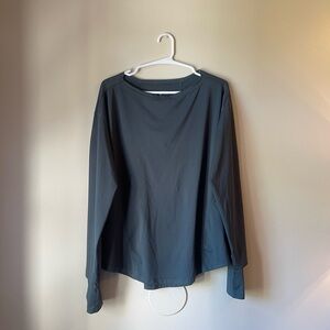 AMAZON - Dark Gray Long Sleeve athletic Top